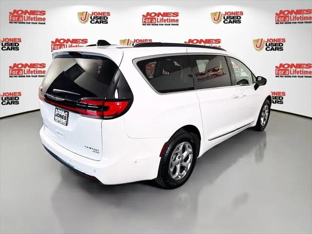 2023 Chrysler Pacifica Limited AWD