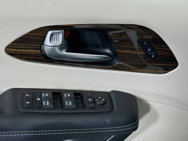 2023 Chrysler Pacifica Limited AWD