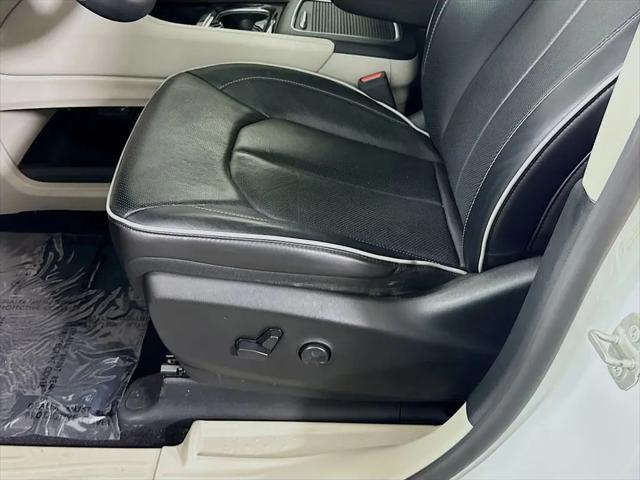 2023 Chrysler Pacifica Limited AWD