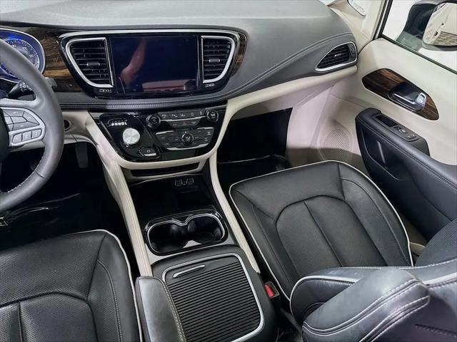 2023 Chrysler Pacifica Limited AWD