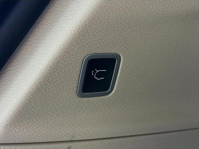 2023 Chrysler Pacifica Limited AWD