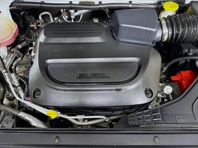 2023 Chrysler Pacifica Limited AWD