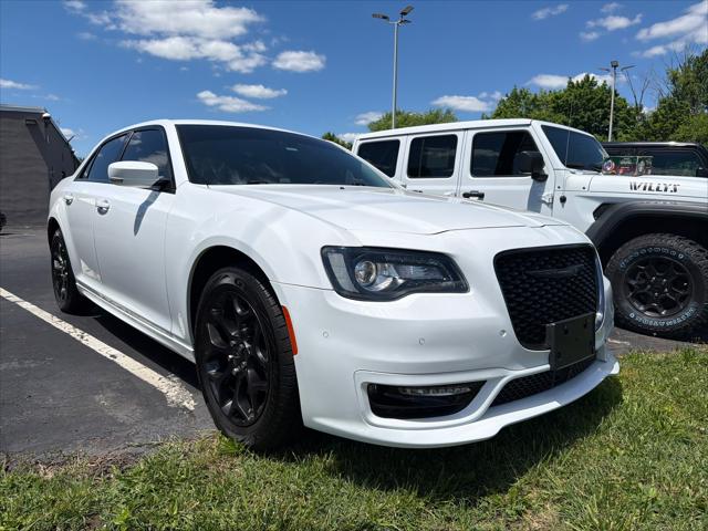 2021 Chrysler 300 Touring L AWD 2021 Chrysler 300 Touring L AWD
