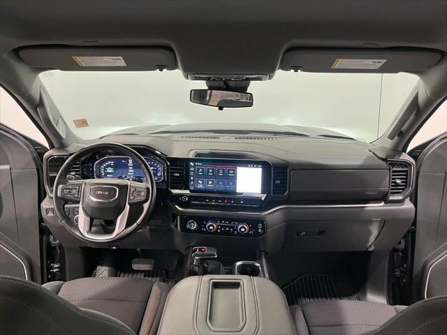2022 GMC Sierra 1500 4WD Crew Cab Short Box Elevation