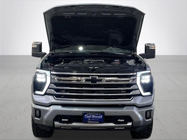 2025 Chevrolet Silverado 3500HD 4WD Crew Cab Long Bed High Country
