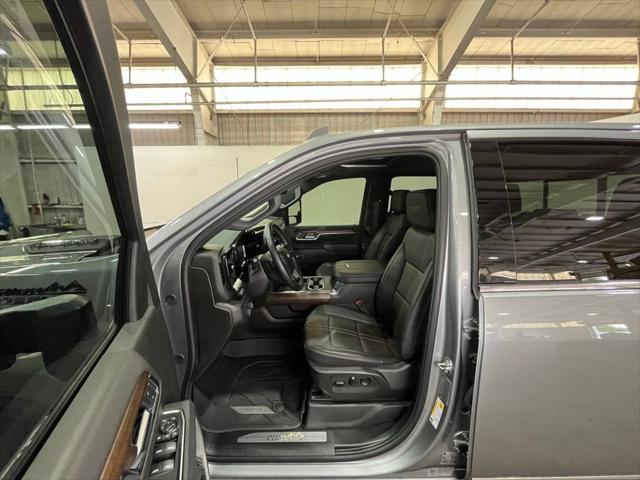 2025 Chevrolet Silverado 3500HD 4WD Crew Cab Long Bed High Country