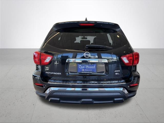 2019 Nissan Pathfinder SL