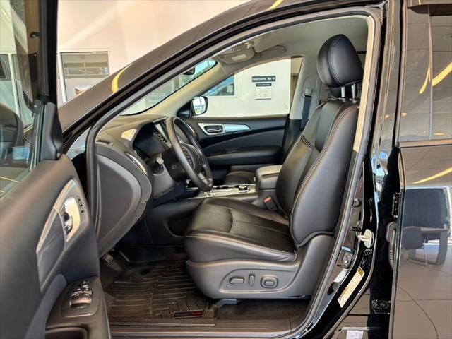 2019 Nissan Pathfinder SL