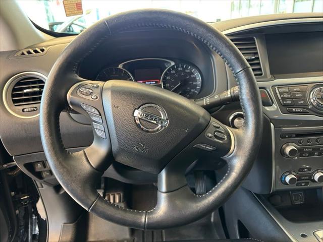 2019 Nissan Pathfinder SL