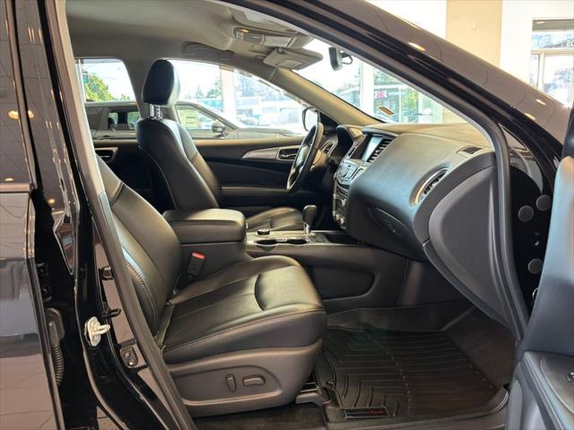 2019 Nissan Pathfinder SL