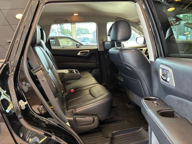 2019 Nissan Pathfinder SL