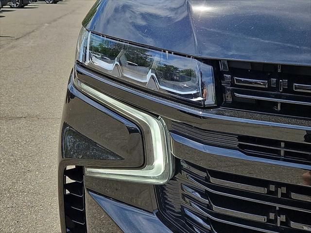 2024 Chevrolet Suburban 4WD RST