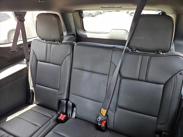 2024 Chevrolet Suburban 4WD RST