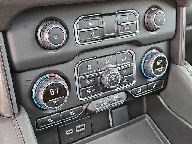2024 Chevrolet Suburban 4WD RST