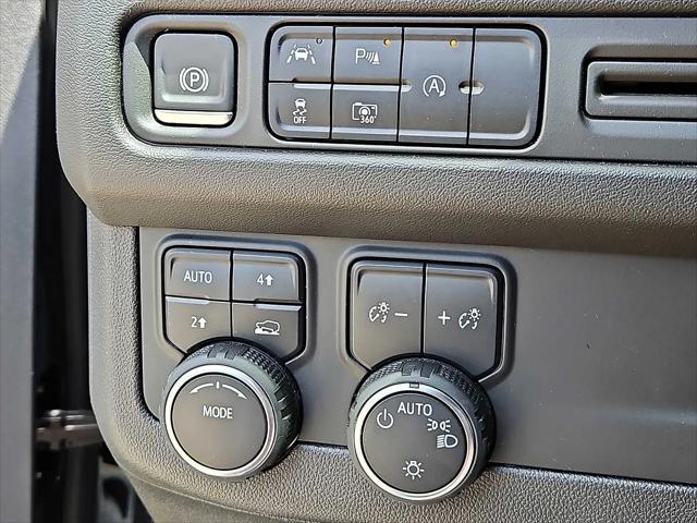 2024 Chevrolet Suburban 4WD RST