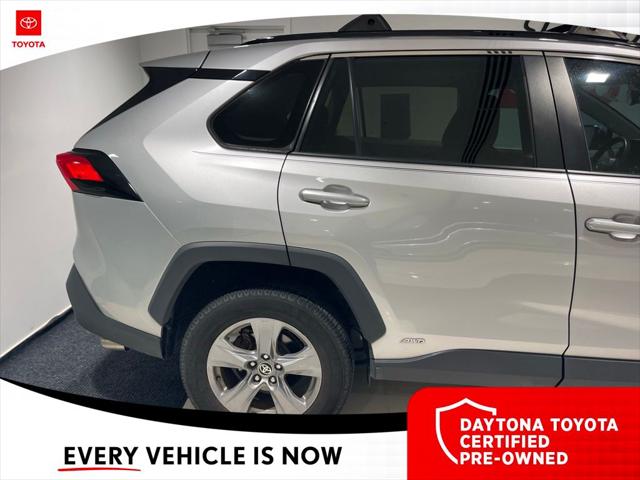 2022 Toyota RAV4 Hybrid XLE