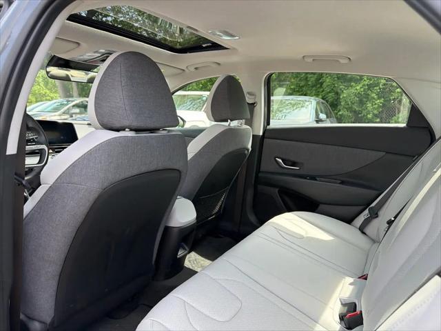 2026 Hyundai Elantra Hybrid Limited