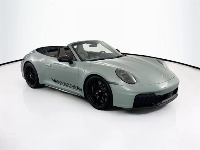 2026 Porsche 911 Carrera 4 GTS Cabriolet