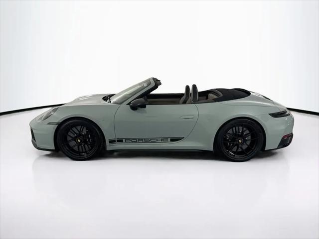 2026 Porsche 911 Carrera 4 GTS Cabriolet