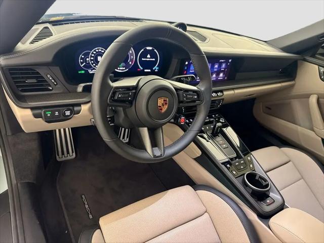 2026 Porsche 911 Carrera 4 GTS Cabriolet
