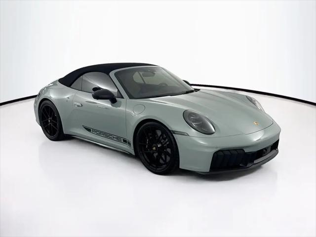 2026 Porsche 911 Carrera 4 GTS Cabriolet