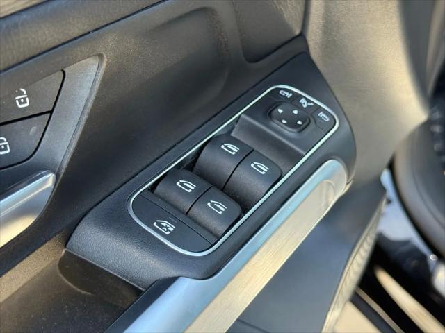 2023 Mercedes-Benz GLB GLB 250