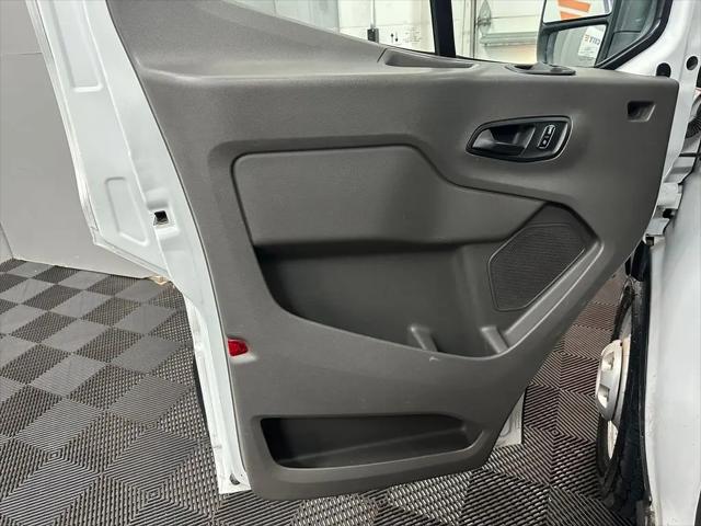 2022 Ford Transit Cargo Van T-350
