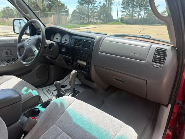 2003 Toyota Tacoma Base V6
