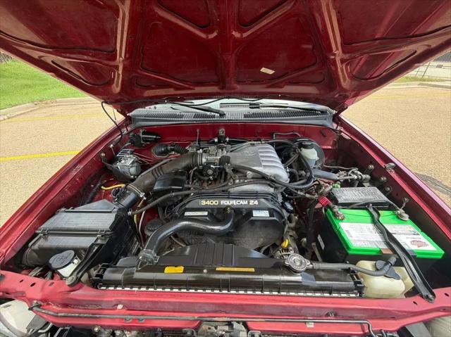 2003 Toyota Tacoma Base V6