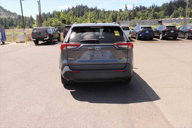 2021 Toyota RAV4 Hybrid LE