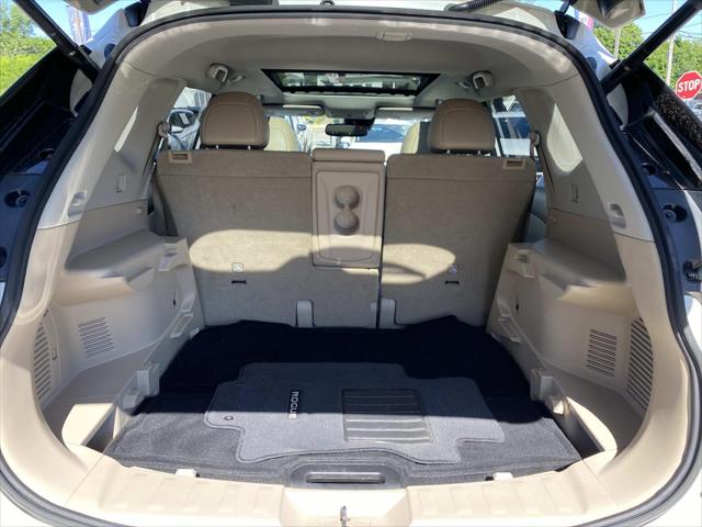 2017 Nissan Rogue SL