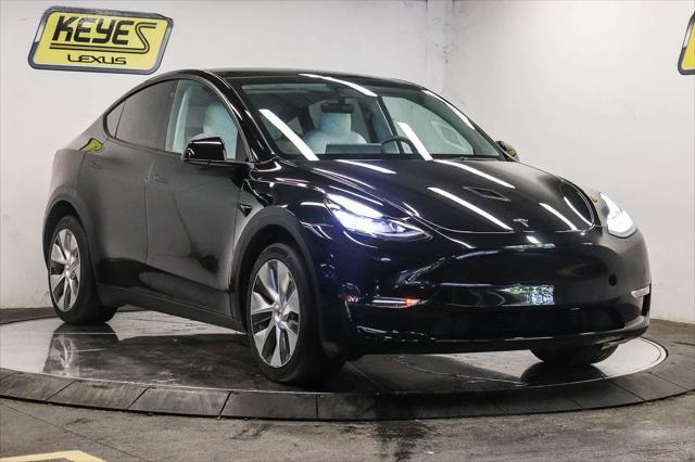 2022 Tesla Model Y Long Range Dual Motor All-Wheel Drive