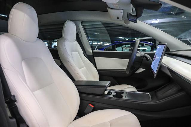 2022 Tesla Model Y Long Range Dual Motor All-Wheel Drive