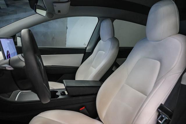 2022 Tesla Model Y Long Range Dual Motor All-Wheel Drive