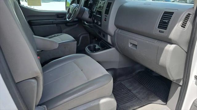 2017 Nissan 2500 S V6