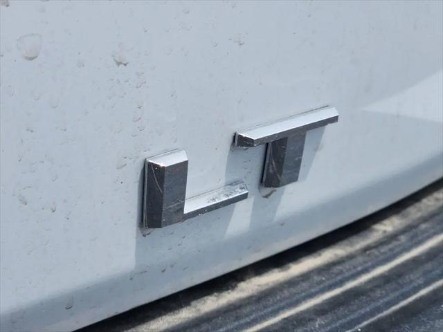 2026 Chevrolet Suburban LT, 4WD