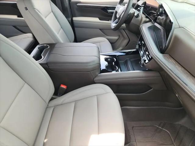 2026 Chevrolet Suburban LT, 4WD