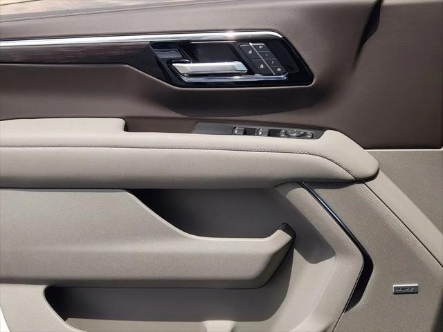 2026 Chevrolet Suburban LT, 4WD