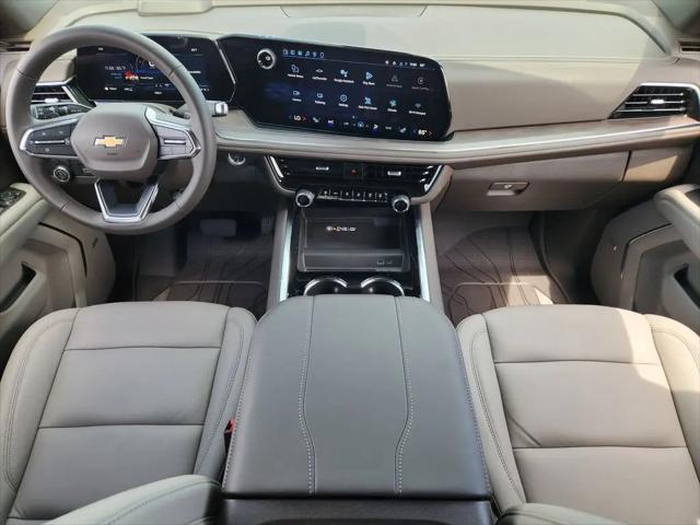 2026 Chevrolet Suburban LT, 4WD