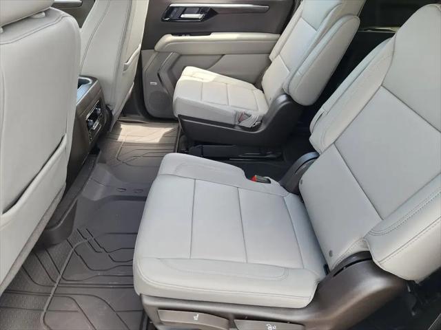 2026 Chevrolet Suburban LT, 4WD