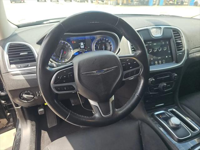 2022 Chrysler 300 Touring