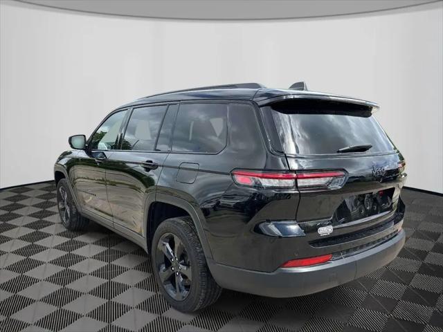 2023 Jeep Grand Cherokee L Altitude 4x4