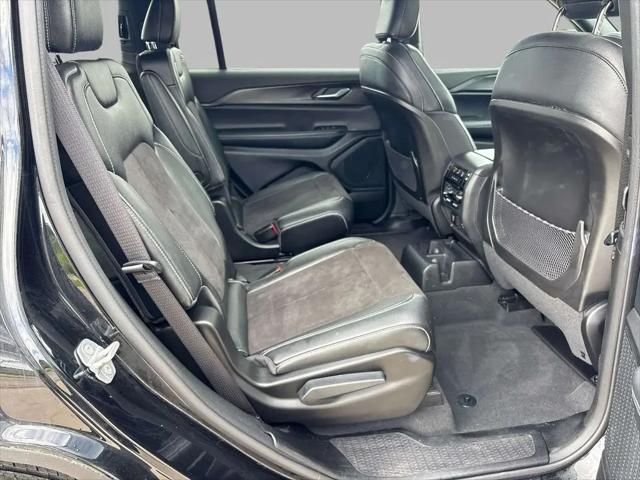 2023 Jeep Grand Cherokee L Altitude 4x4