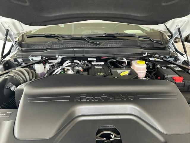 2025 Ram 3500 Big Horn Crew Cab 4x4 8' Box