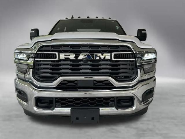 2025 Ram 3500 Big Horn Crew Cab 4x4 8' Box