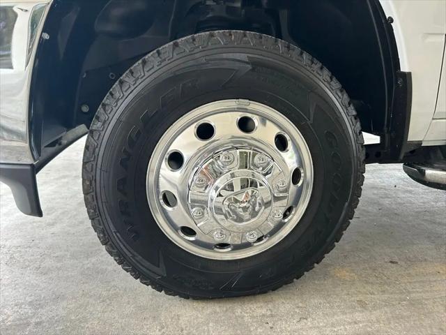 2025 Ram 3500 Big Horn Crew Cab 4x4 8' Box