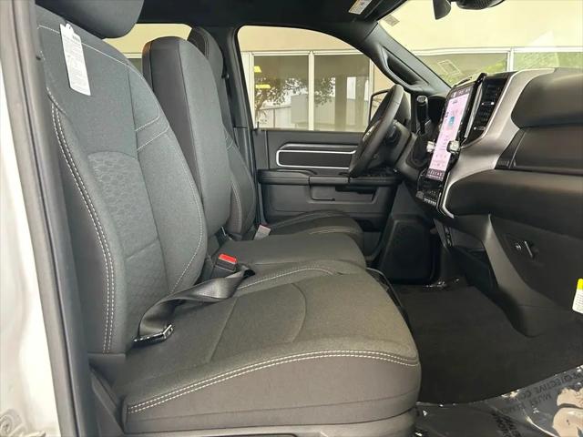 2025 Ram 3500 Big Horn Crew Cab 4x4 8' Box