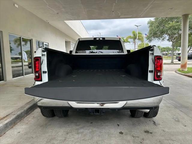 2025 Ram 3500 Big Horn Crew Cab 4x4 8' Box
