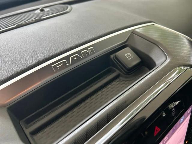 2025 Ram 3500 Big Horn Crew Cab 4x4 8' Box