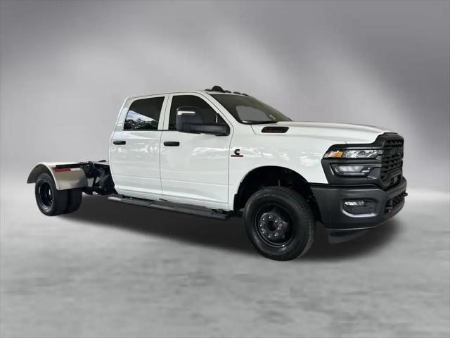 2025 Ram 3500 Tradesman Crew Cab 4x4 8 Box